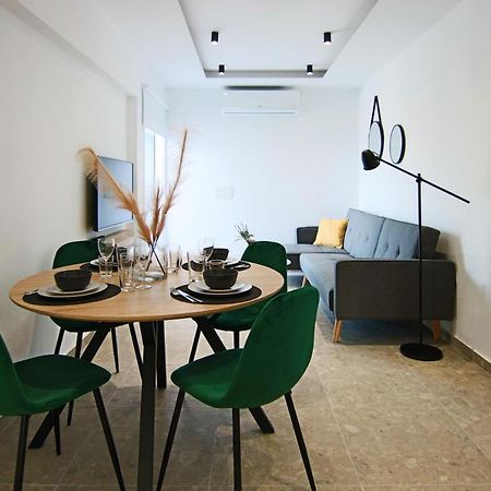Phaedrus Living: Seaside Luxury Flat Lighthouse 69 Apartment Paphos Exterior photo