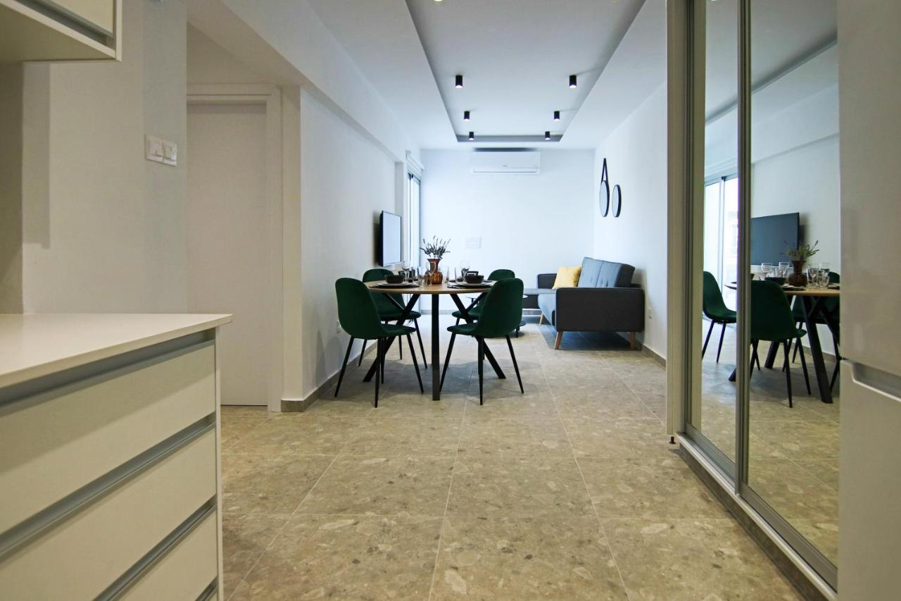 Phaedrus Living: Seaside Luxury Flat Lighthouse 69 Apartment Paphos Exterior photo